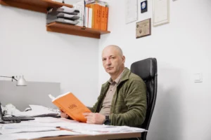 grzegorz-sitarek-doradca-adr-przewoz-materialow-niebezpiecznych Grzegorz Sitarek — certyfikowany doradca ADR, przewóz materiałów niebezpiecznych, Jelenia Góra